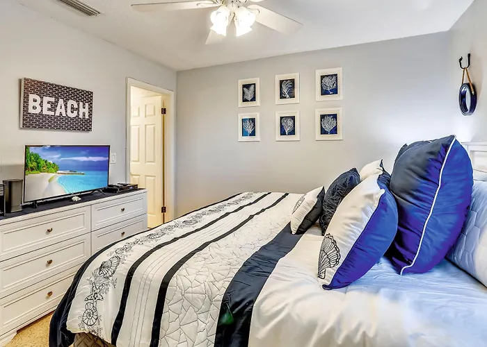 Pelican Pointe 2A